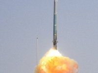 Hindistan menzili artırılan süpersonik BrahMos seyir füzesini test etti