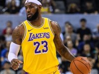 NBA'de LeBron James 56 sayıyla Lakers'ı sırtladı