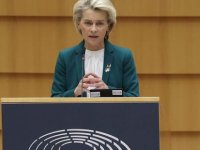 Leyen, Ukrayna'da Hastaneye Saldırının 'Savaş Suçu' Sayılabileceğini Belirtti