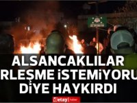 Alsancaklılar dün akşam yaptıkları eylemde “Birleşmeye Hayır” dediler