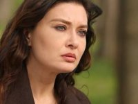 Nurgül Yeşilçay sevenlerini korkuttu! Sahnede bir anda yere düştü