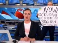 Alman gazetesi Die Welt, televizyonda protesto düzenleyen Rus gazeteciyi işe aldı