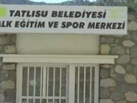 Tatlısu’da atık camlar dönüştürülerek el sanatlarında kullanılıyor