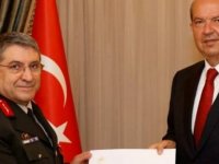 Cumhurbaşkanı Tatar, TC Milli Savunma Bakanlığı temsilcisi Orgeneral Bayraktaroğlu’nu kabul etti