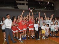 Basketbol U17 Kadınlar Ligi’nin şampiyonu LEVENTSPOR