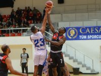 Basketbol'da açılışı Gençler Birliği yaptı: 80-66