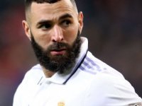 Yıldız futbolcu Benzema, milli takım kariyerini noktaladı