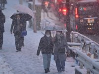 Japonya'da yoğun kar yağışları nedeniyle 8 kişi hayatını kaybetti