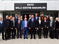 Milli Eğitim Bakanı Çavuşoğlu, Türkiye – Kıbrıs Türk Cumhuriyeti İş Birliği Cemiyeti Heyetini kabul etti