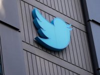 Twitter, yüksek profilli hesaplar için mavi tik'i ücretsiz geri yükledi