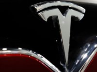 Tesla Çin'deki 1,1 milyon aracını yazılım hataları nedeniyle geri çağıracak