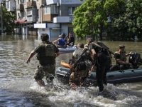 Ukrayna’da barajın vurulması sonucu meydana gelen selde 6 kişi öldü