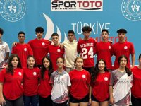 Batminton'da Meyra-Laren-Erk-İlhan-Kuzey-Mehmet Türkiye’de Ana Tabloda