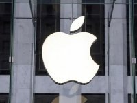 Apple'dan yeni karar: AB'de kendi mağazası dışında uygulama indirmeye izin