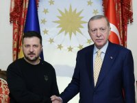 Zelenskiy ile görüşen Erdoğan: Barış zirvesine ev sahipliği yapmaya hazırız