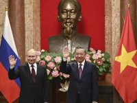 Putin'in Kuzey Kore'den sonra Vietnam'ı ziyaret etmesi ne anlama geliyor?
