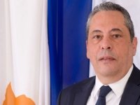 Rum Savunma Bakanı: Müzakereler için çabalamaya devam ediyoruz
