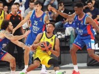 Potada derbi heyecanı! Fenerbahçe Beko'nun Anadolu Efes'i konuk ediyor