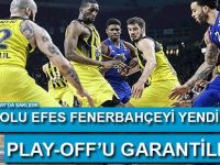 Türk derbisinde Fenerbahçe'yi yenen Anadolu Efes de play-off'u garantiledi