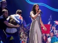 VİDEOLU: Eurovision'a kilotunu indiren adam damga vurdu!