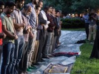 Beyaz Saray'da ilk iftar yemeği protesto edildi