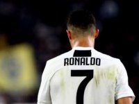 Juventus tecavüz iddialarına karşı Ronaldo'yu savundu, hisseleri değer kaybetti