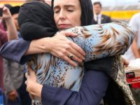 Samimiyet, sevgi ve şefkat: Yeni Zelanda Başbakanı Ardern’in dünya çapında hayranlık uyandıran liderlik vasıfları