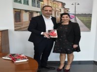 Ceynur Pehlivan’dan Sokak Kütüphaneleri projesine katkı