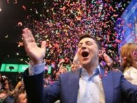 Vladimir Zelenskiy kimdir?: Ukrayna Devlet Başkanı seçilen ve dizisi gerçek olan komedyen