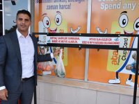 Alsancak'ta 'askıda ekmek' projesi hayata geçirildi