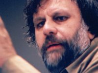 Zizek: Koronavirüsü, kapitalizme ‘Kill Bill-vari’ bir darbedir, komünizmin yeniden icat edilmesine yol açabilir