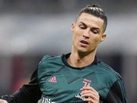 Ronaldo'nun Instagram hesabı 250 milyon takipçiye ulaşan ilk hesap oldu