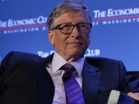 Bill Gates’ten karamsar öngörü: Hayatın normale dönmesi 2021 sonbaharını bulur