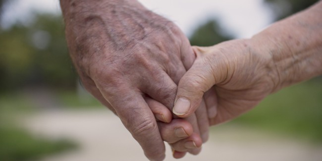 o-OLD-COUPLE-HANDS-facebook