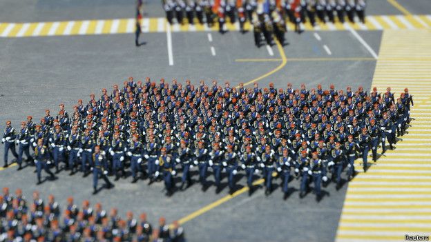 150509081626_russia_march_v-day_parade_624x351_reuters
